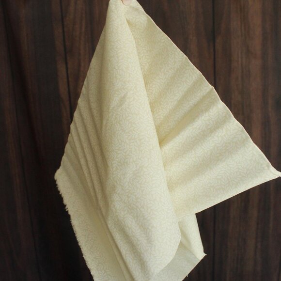 Vintage Fabric Fat Quarter, Quilt Fabric Scrap, Yellow and Cream Calico 19x22" - Picture 10 of 10